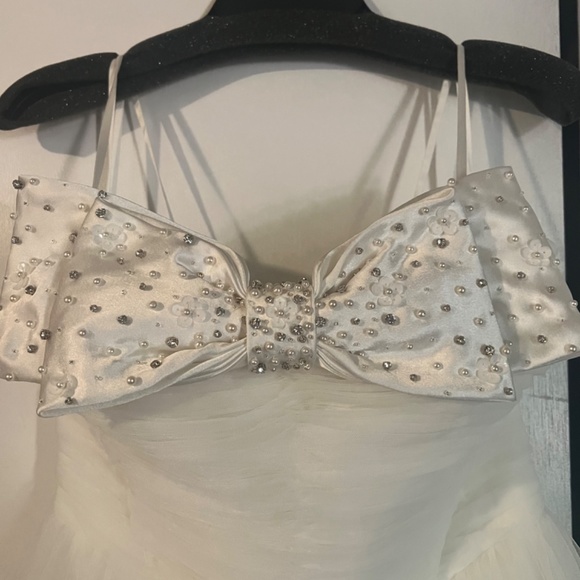 Untamed Petals Genevieve Bow Mini Dress - Picture 5 of 7